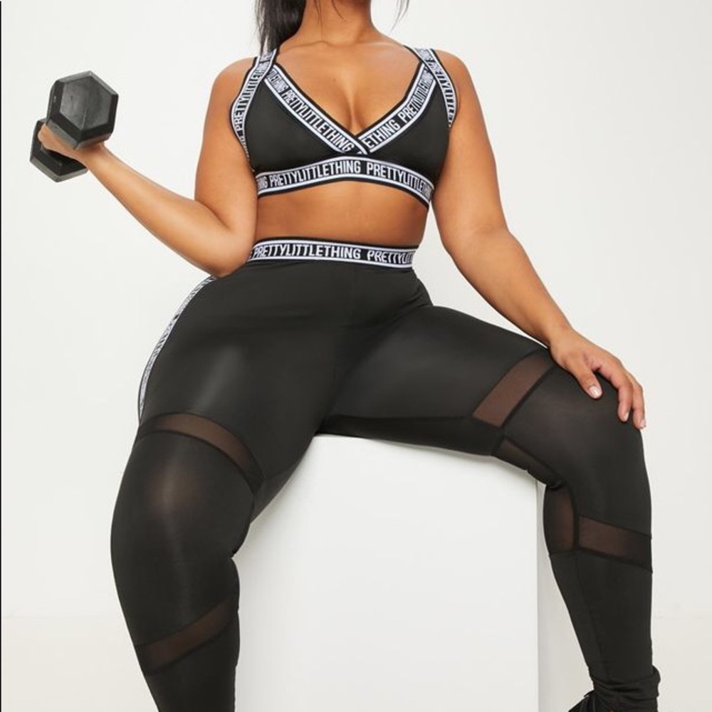 Pretty Little Thing Active Crop Top 3X